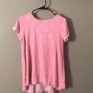 Coral color t-shirt with pineapples